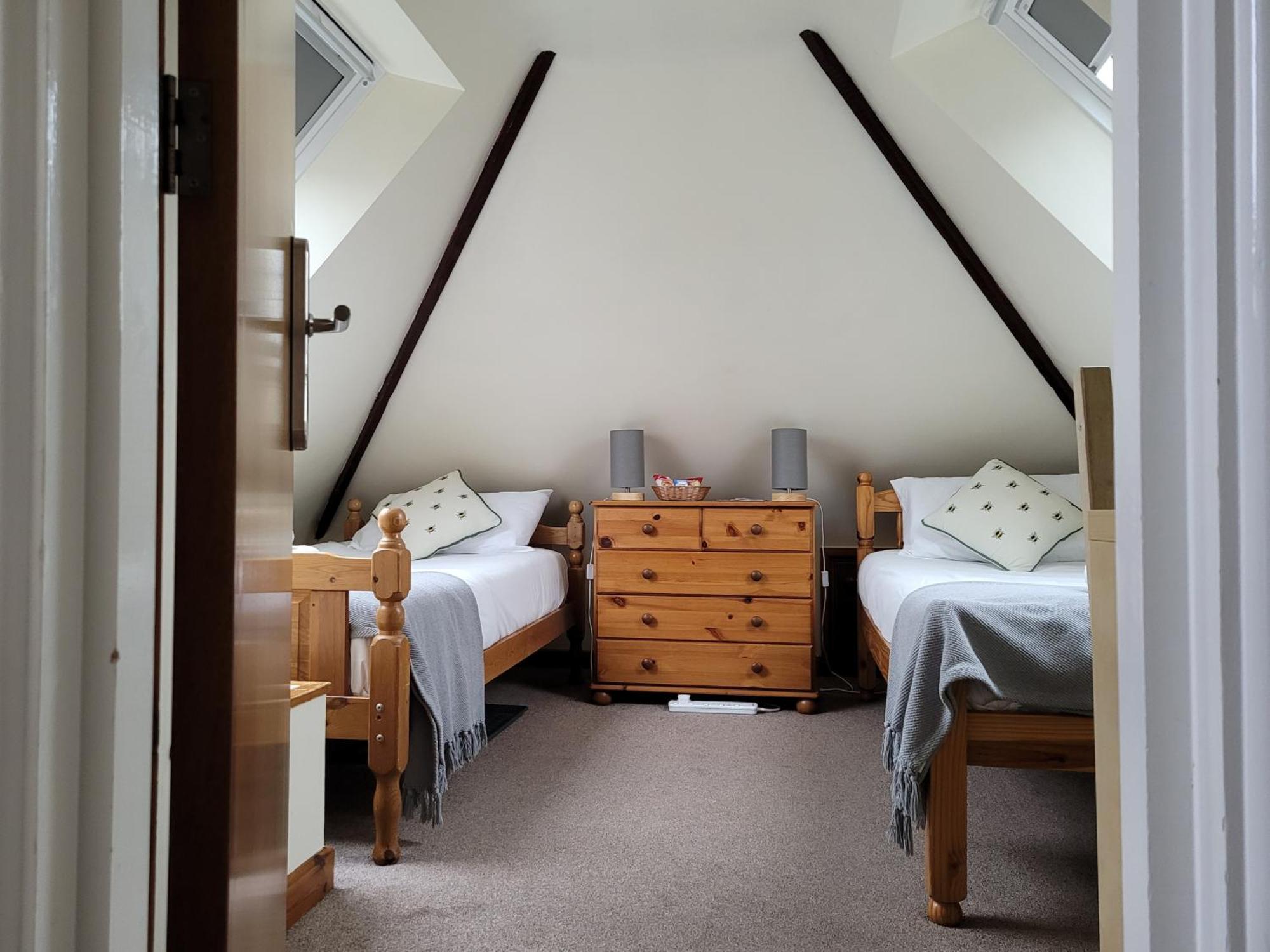Cornerways 4* Oxford